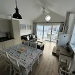 Casa vacanze Sea-renity - Part Of The The Bay Village With Pool, Gym And Direct Access, Pub, Restaurant, Tennis And Meadows Walks